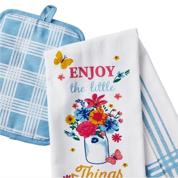 The Pioneer Woman Flowering
Frontier Kitchen Towel, Oven Mitt & Potholder Set. - Picture 3 of 6